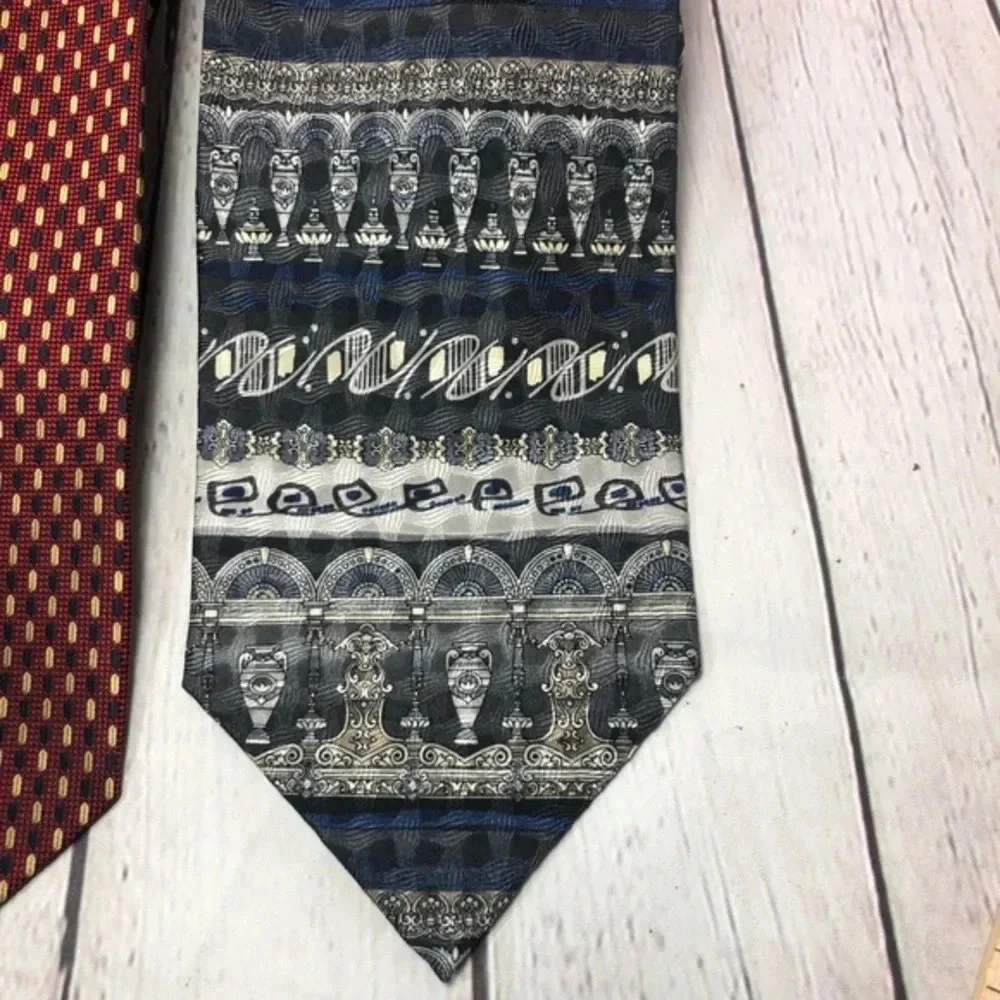 Vintage Daniel De Fasson men's silk neck tie